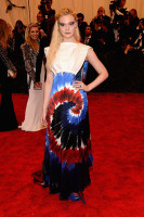 Элли Феннинг в Rodarte