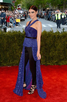 Джессика Паре в Jason Wu