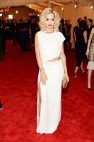 Рита Ора в Thakoon