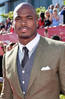 Эдриан Петерсон