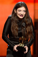 Lorde получает награду