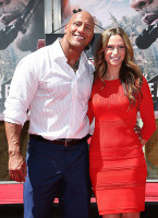 Дуэйн Джонсон и Лорен Хашиян