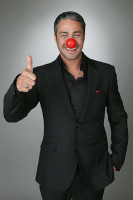 Тейлор Кинни