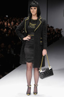 Кэти Перри на показе Moschino в Милане