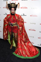 Джун Амброуз