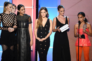 Эбби Ли, Кортни Итон, Райли Кио, Рози Хантингтон-Уайтли, Зоуи Кравитц «Безумный Макс: Дорога ярости»