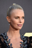 Шарлиз Терон