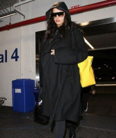 Ирина Шейк в аэропорту Лос-Анджелеса