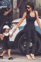 Ким Кардашьян с дочерью