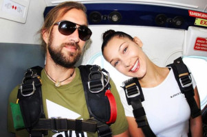 Белла Хадид с другом