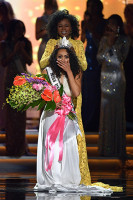 Кара МакКалоу и Дешона Барбер