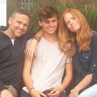 Фентон Маркелл с родителями