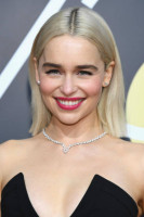 Эмилия Кларк