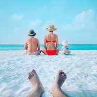 Полина Гагарина с сыном, дочерью и мужем