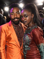 Дональд Гловер