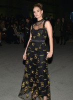 Лили Джеймс