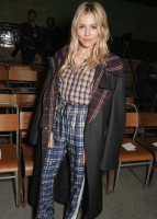 Сиенна Миллер