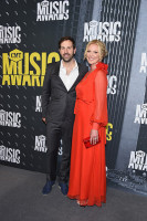 Джош Келли и Кэтрин Хейгл