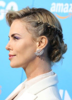 Шарлиз Терон