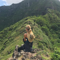 Фото из Instagram Аннабелль Уоллис