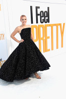 Бизи Филиппс