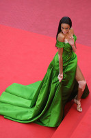 Винни Харлоу