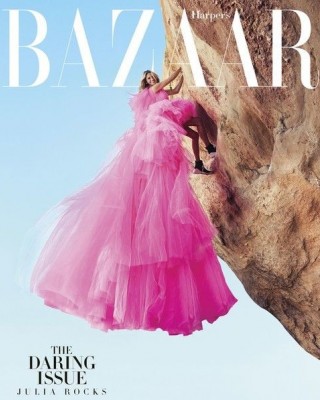 Фото 67985 к новости Джулия Робертс поборола страх высоты ради Harper's Bazaar