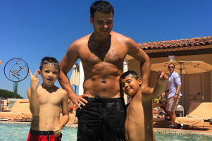 Эмин Агаларов с сыновьями