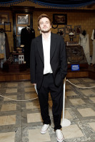 Александр Петров