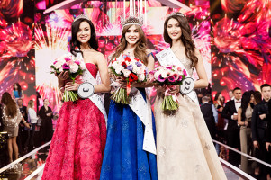 Арина Верина, Алина Санько и Рамина Арабова 