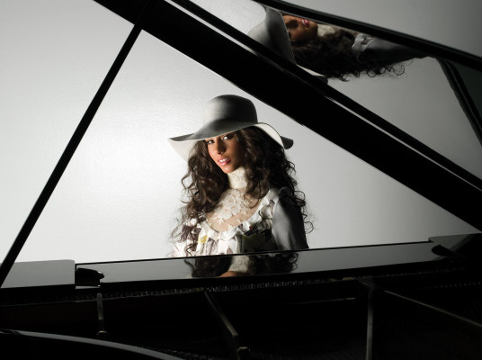 Alicia Keys pic #308468