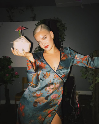 Anne-Marie - Bergen, Norway 06/17/2017