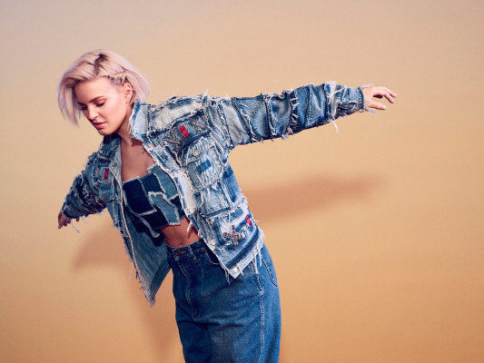 Anne-Marie by Tom Cockram for Alarm Promo (2016)
