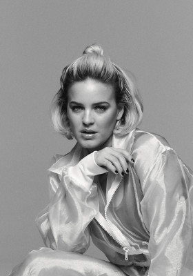 Anne-Marie - Robyn Harper Photoshoot for Rollacoaster