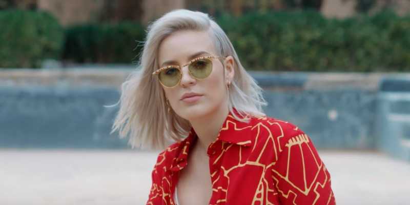 Anne-Marie - Music Video Ciao Adios (2017)