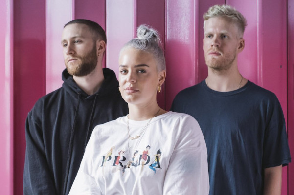 Anne-Marie - Either Way Promotional 2017