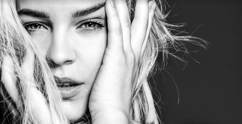 Anne-Marie - Heavy Promoshoot 2017
