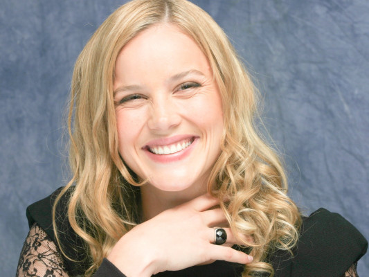 photo 6 in Abbie Cornish gallery [id248033] 2010-03-05 00:00:00