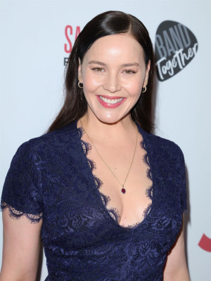 Abbie Cornish – Junction Premiere at Harmony Gold Theatre in Hollywood