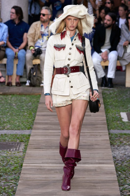Abby Champion - Etro Spring/Summer 2020 Fashion Show in Milan