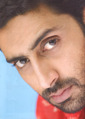 photo 3 in Abhishek gallery [id448140] 2011-12-20 00:00:00