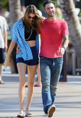 Adam Levine pic #686410