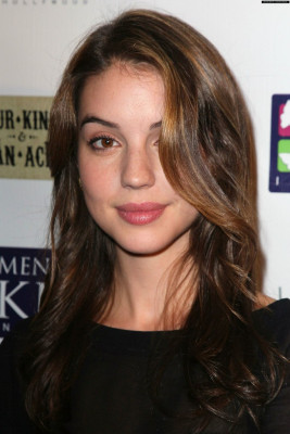 Adelaide Kane pic #714470