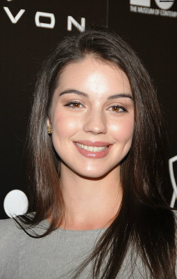Adelaide Kane pic #747815