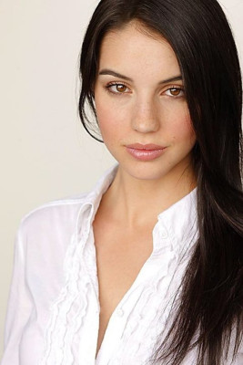 Adelaide Kane pic #816539