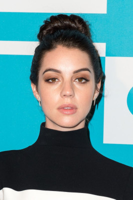 Adelaide Kane pic #807045