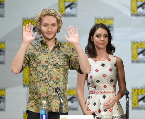 Adelaide Kane pic #754944