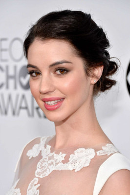 Adelaide Kane pic #747773