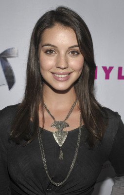 Adelaide Kane pic #747309