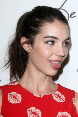 Adelaide Kane pic #812555